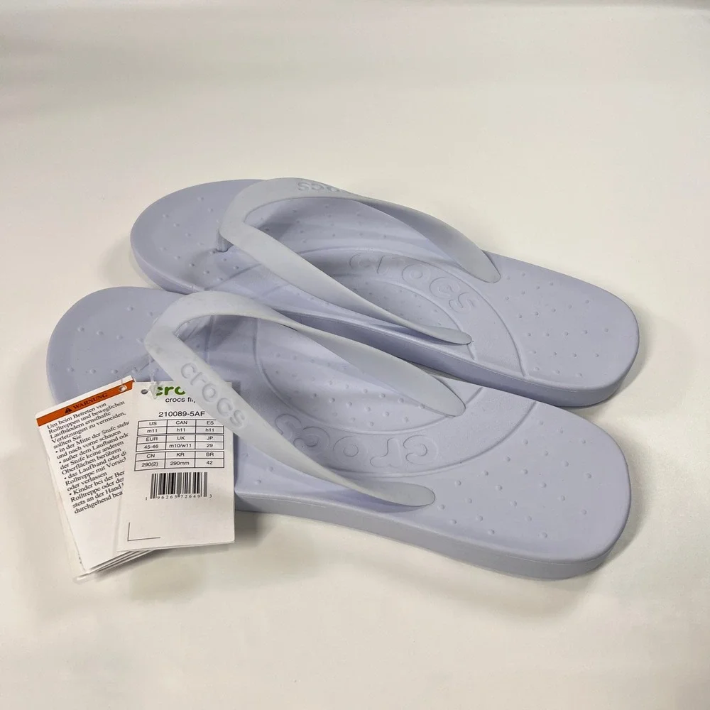 Crocs Flip Flops Men's 11 Lavender Purple Comfort Lightweight Sandals‎ NWT